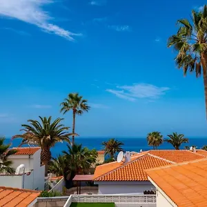 https://villa-iris-callao-salvaje.in-canary-islands.com