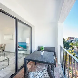 https://jardines-del-puerto-marbella-28023.es-andalucia.com